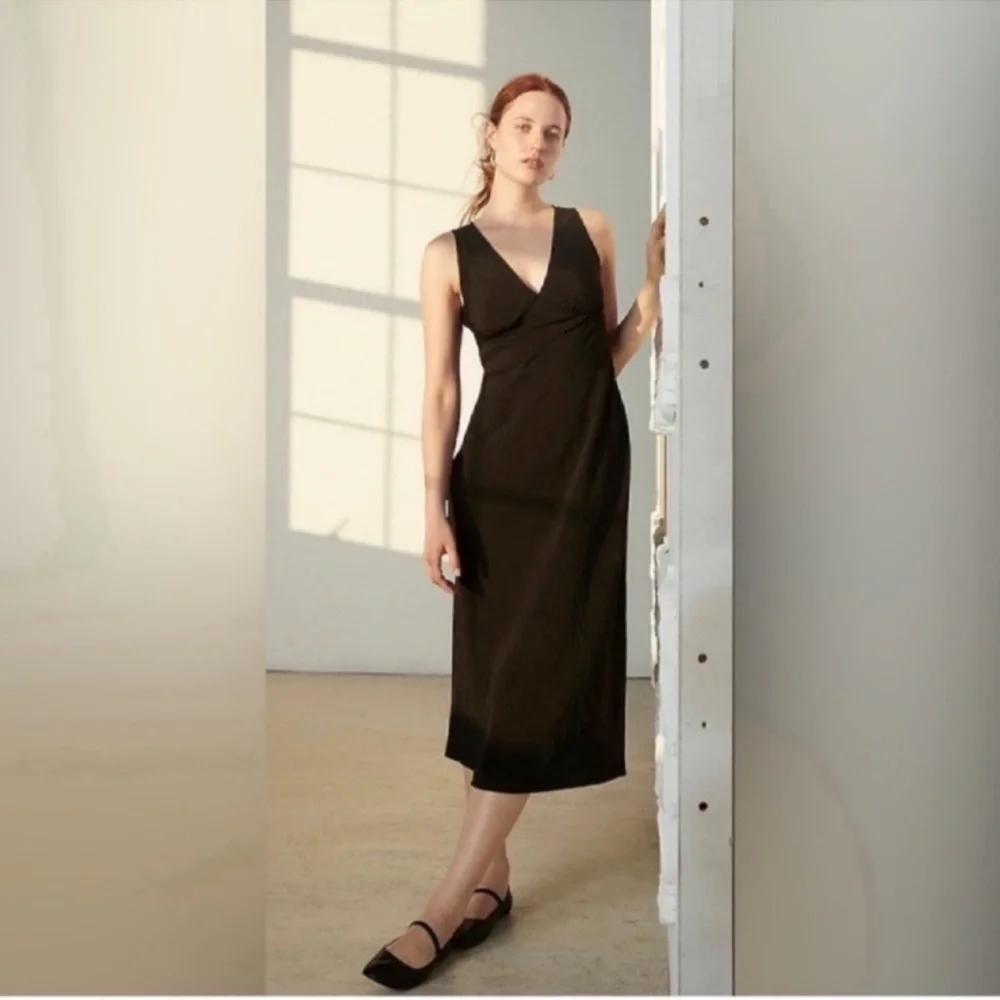 Madewell The Ariana Midi Dress in Black